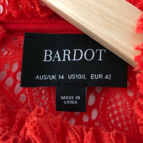 Bardot Lace Long Sleeve Dress - Picture 6 of 7